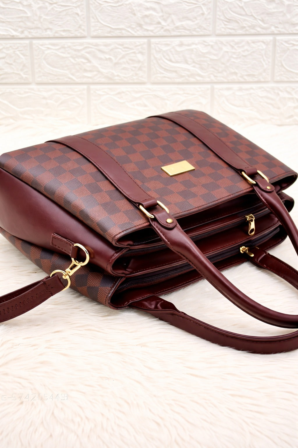 Stylish and morden purse for woman